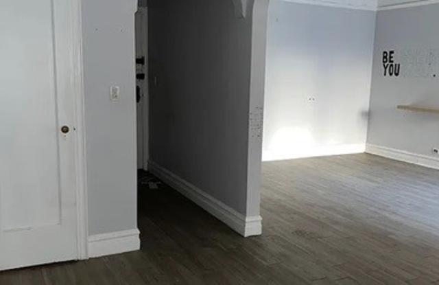 3000 Valentine Ave Apt 3A photos photos