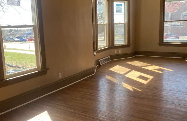 515 20th Street Gallery 3