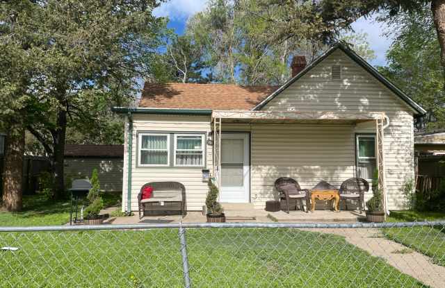 Two Bedroom Single Family Home With Detached One Car Garage!! photos photos
