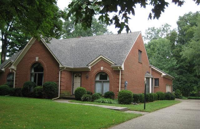 1002 Juniper Springs Dr - 1002 Juniper Springs Drive, Lyndon, KY 40242