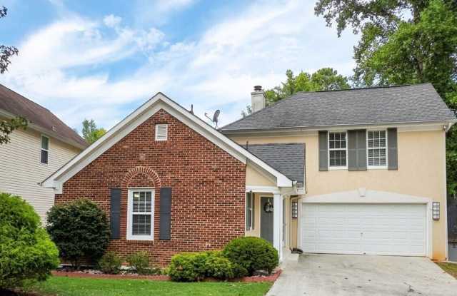 613 N Fairfield Drive Gallery 1