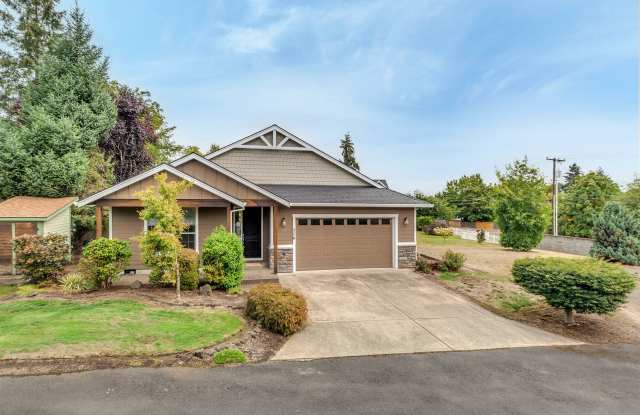 Move In Ready One Level Vaulted Ceiling Home Close to Pacific University! photos photos