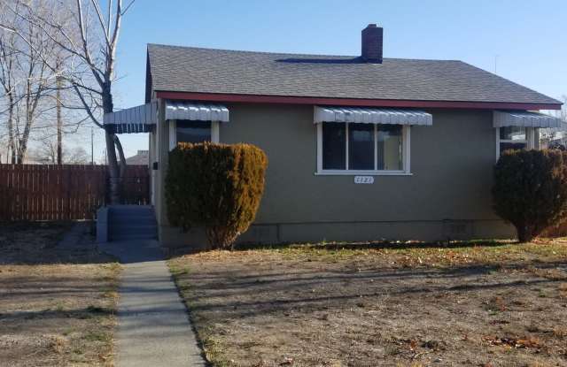 Very nice 1 bed 1 bath house on Columbia photos photos