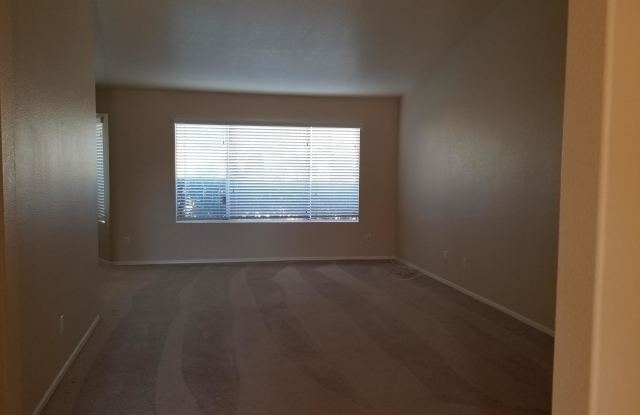 7702 W ESCUDA Drive Gallery 2