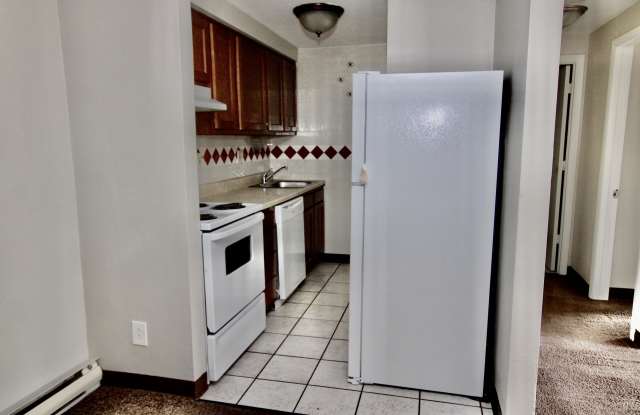 110 OAK MANOR PLACE Gallery 2