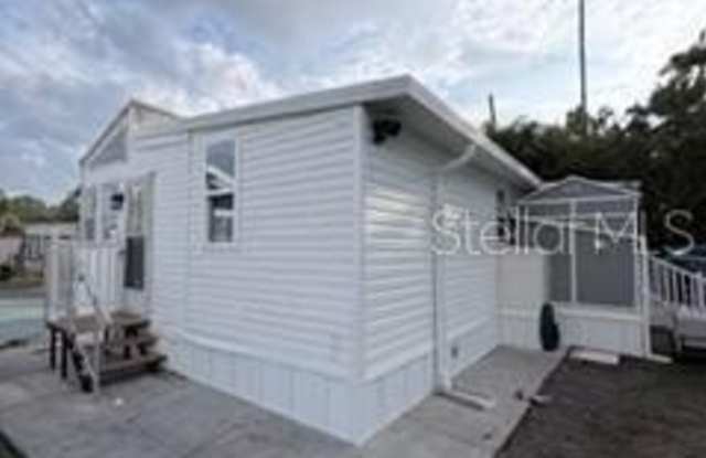 1370 SHIPWRECK LANE photos photos