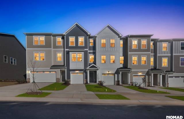 Charming 3BR Townhome in Apex - 516 Light Oak Way, Holly Springs, NC 27539