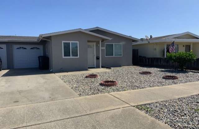 Senior Community rental- 2 Bedroom House - 656 Bronte Ave. Watsonville, CA 95076 photos photos