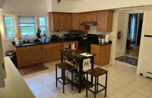 242 Presidents Lane - 242 Presidents Lane, Quincy, MA 02169