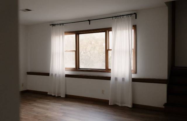 533 Maple Square photos photos