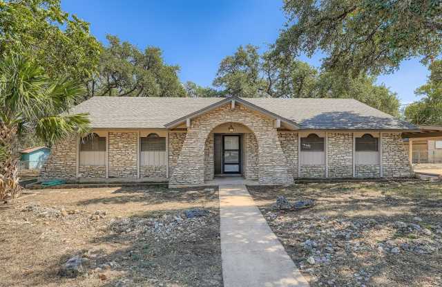 Ranch Style Home For Lease on Huge Lot in Northwest Austin! photos photos