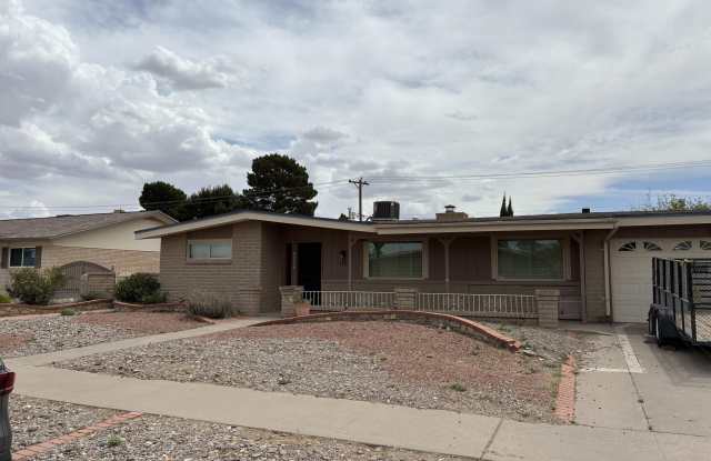 8316 W H Burges Drive Gallery 2