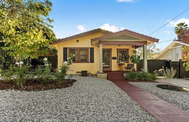 344 S Center Street - 344 South Center Street, Redlands, CA 92373