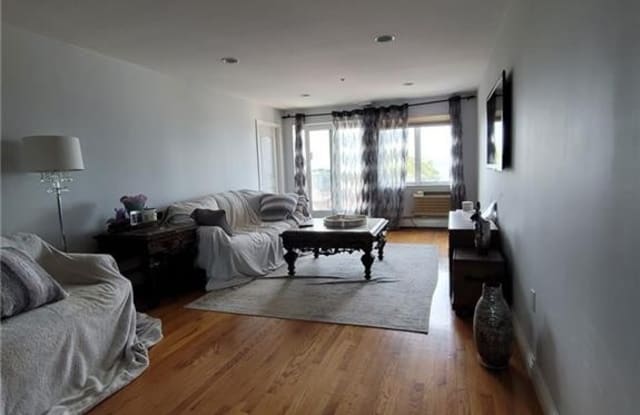 40 West Brighton Beach Avenue - 40 West Brighton Avenue, Brooklyn, NY 11224