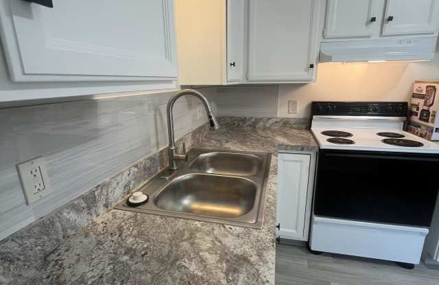 8425 Colwyn Court photos photos