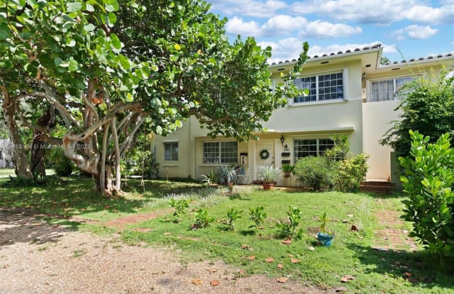 12025 NE 8th Ave - 12025 Northeast 8th Avenue, Biscayne Park, FL 33161