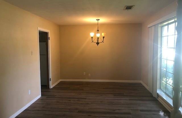 1702 Meadow Valley Lane Gallery 2