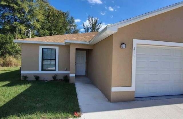 811 SE 24th Avenue photos photos