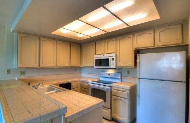 7205 Apricot Drive Gallery 3