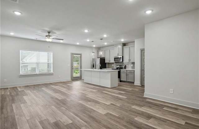 4322 Fern River Bend Gallery 4