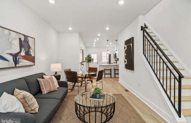 5525 OSAGE Avenue photos photos