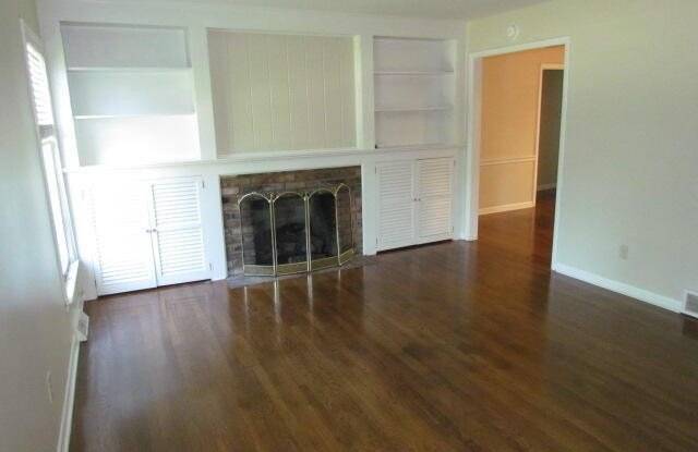 807 Malabu Drive Gallery 3