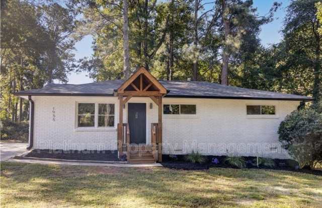 1955 Maple Dr. NW photos photos