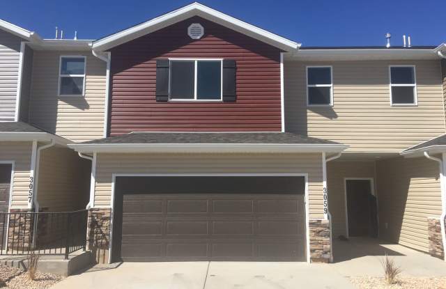 Beautiful Cedar Townhome photos photos