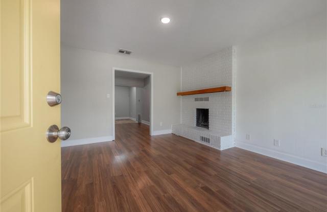 1306 E 23RD AVENUE - 1306 East 23rd Avenue, Tampa, FL 33605