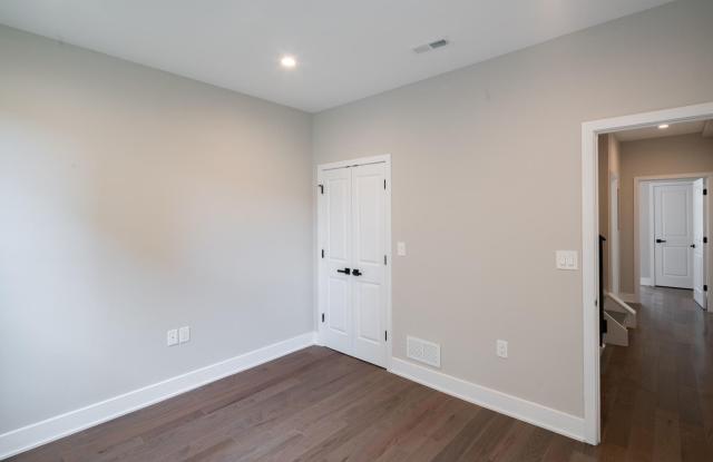 Brand New Luxury Temple Student Housing Gallery 3