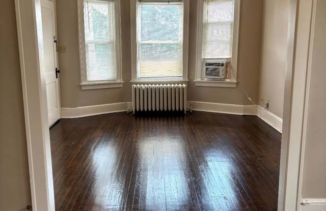 143 Benson Street Gallery 4