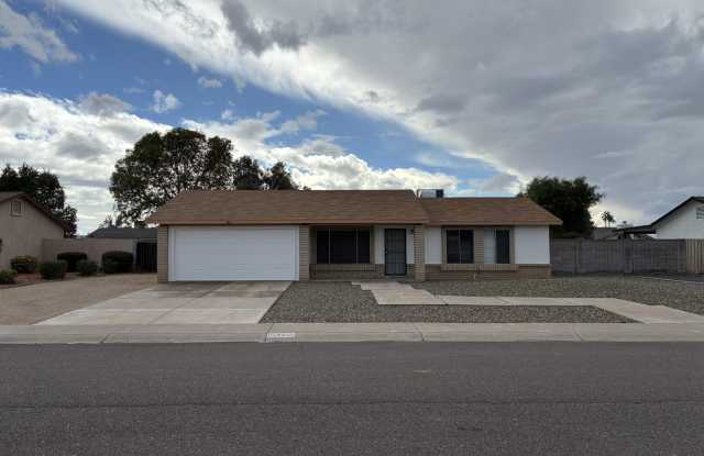 4831 W JUNIPER Avenue photos photos