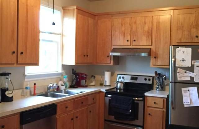 Large 4 Bedroom 2.5 Bath Home Near VCU. photos photos Large 4 Bedroom 2.5 Bath Home Near VCU. photos photos