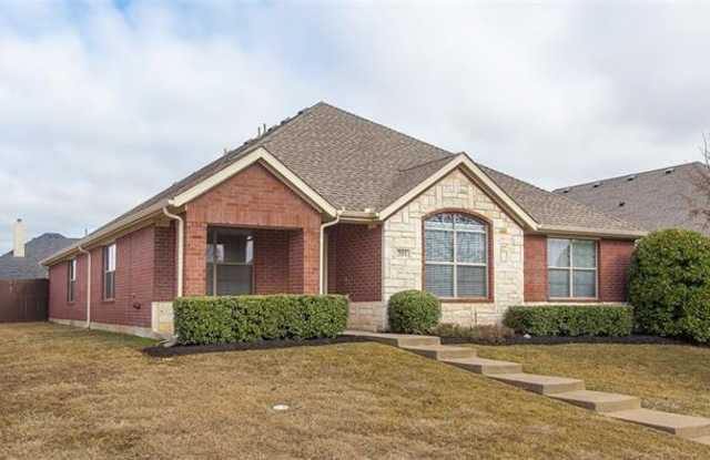201 Cliffbrook Drive Gallery 2