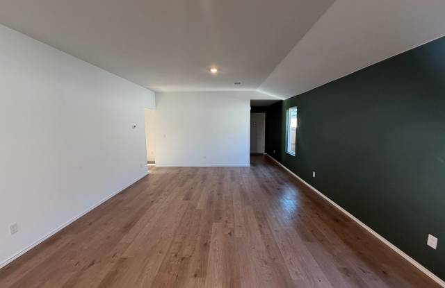 Beautiful 3 Bed 2 bath in N. OKC Gallery 4