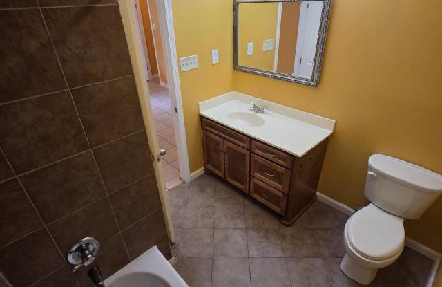 511 E Genie St photos photos