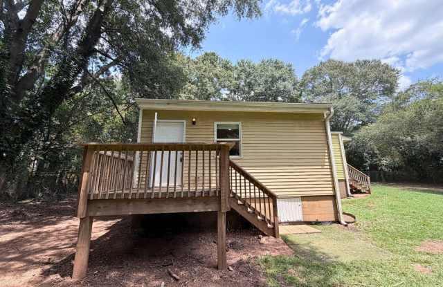 CHARMING COTTAGE IN NORMALTOWN PRE-LEASING FOR AUGUST 9TH 2027! Gallery 1