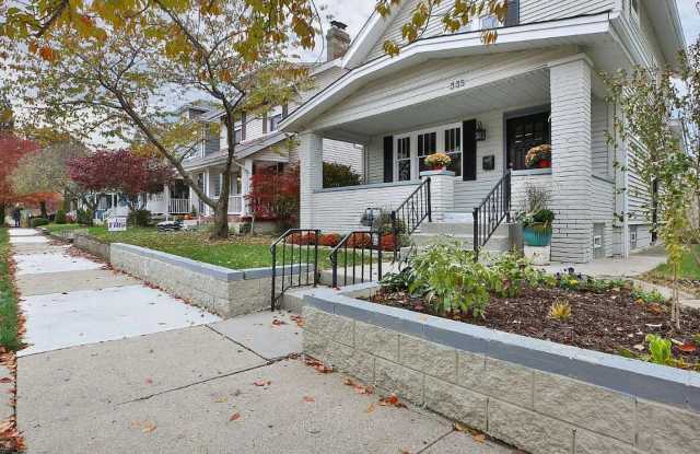 335 East Moler Street Gallery 3