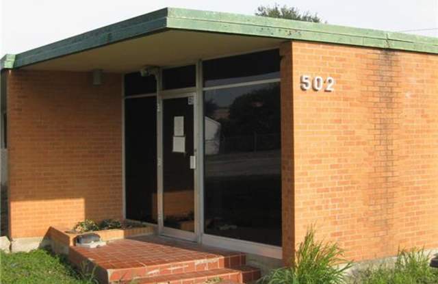 502 McCampbell Gallery 3