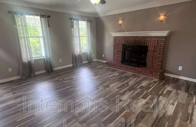 7728 Chapel Bend Dr Gallery 3
