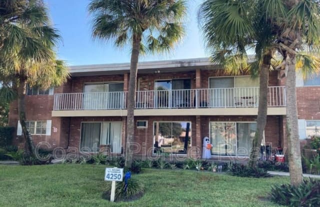 4250 37th St S photos photos