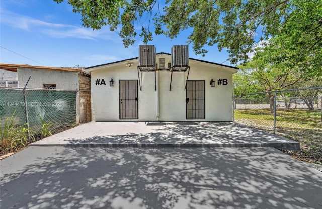 5424 Pembroke Rd photos photos