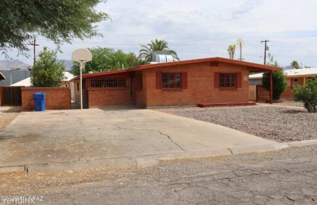 6139 E 2nd St - 6139 East 2nd Street, Tucson, AZ 85711 6139 E 2nd St - 6139 East 2nd Street, Tucson, AZ 85711
