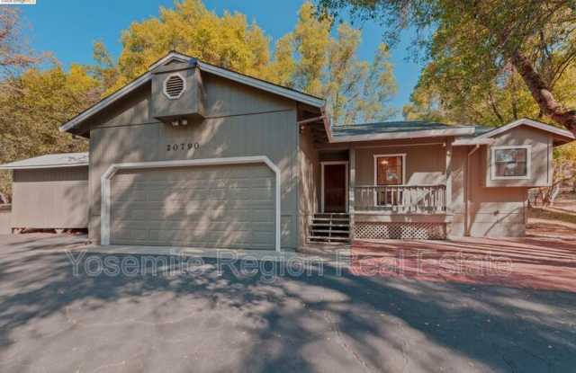 20790 Ferretti Road Gallery 2