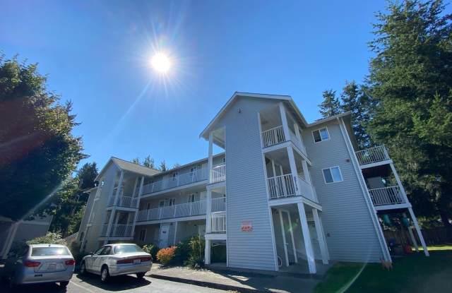 2715 W. Maplewood Ave #224 - 2715 Maplewood Avenue, Bellingham, WA 98225