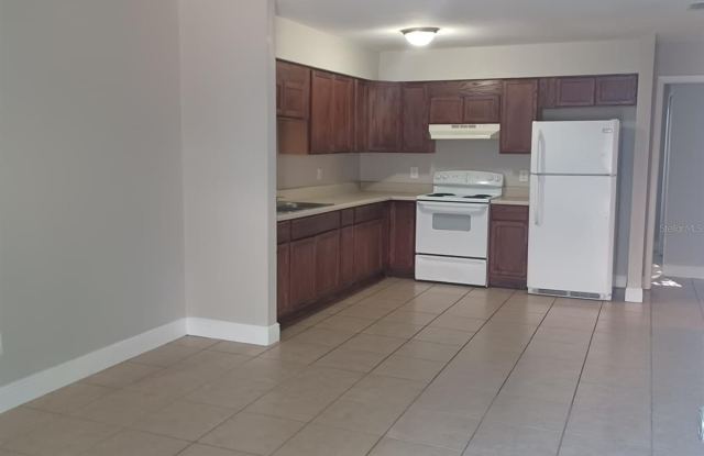 2704 E 25TH AVENUE photos photos