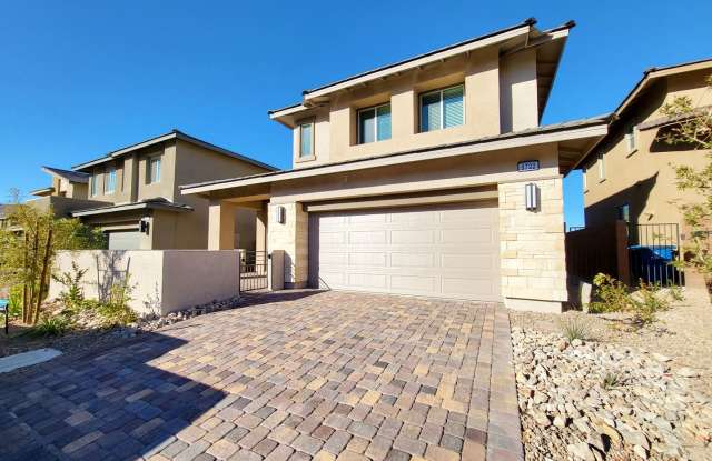 House for Rent in Summerlin Call or Text for Showings photos photos