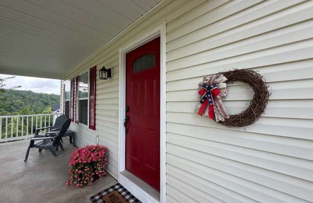 Fully Furnished Short Term Rental! Gallery 3