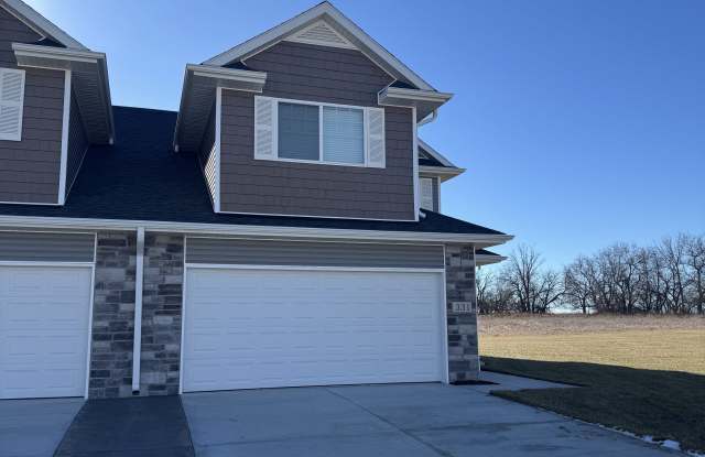 331 W Samuel Ct - 1 - 331 W Samuel Ave, Yankee Hill, NE 68512