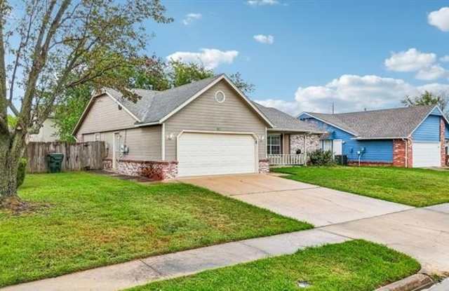 8237 N 127th East Avenue Gallery 2